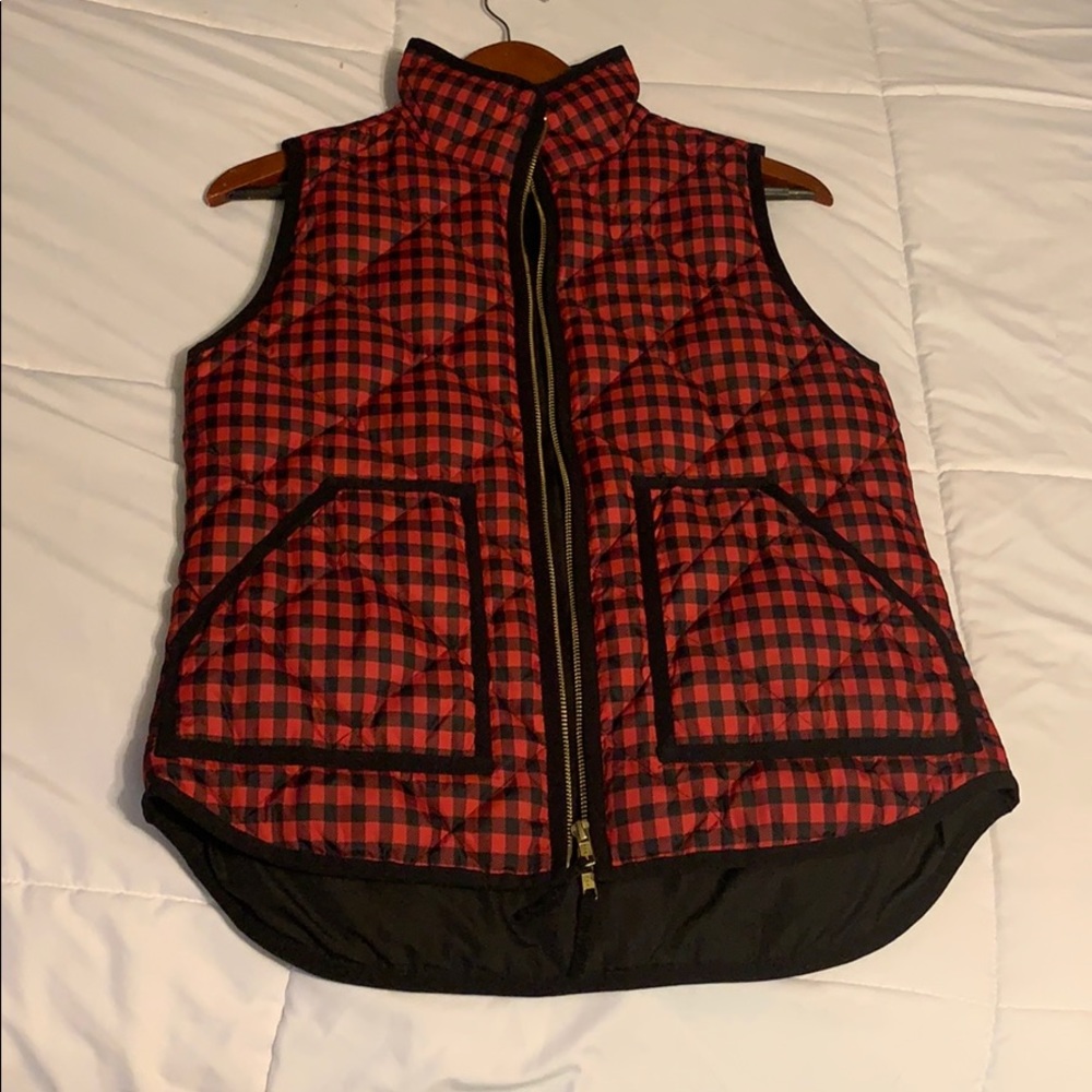 J. CREW CLASSIC BLACK & RED HERRINGBONE PUFFER VEST